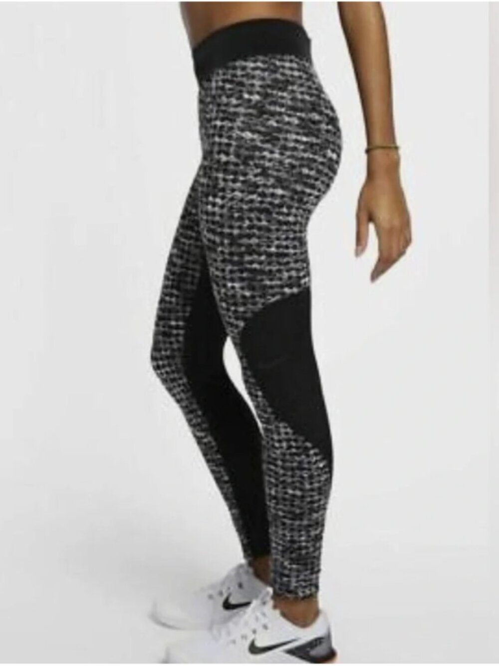Nike Pro Hyperwarm High Waist Textured Athletic Training Leggings Black White M